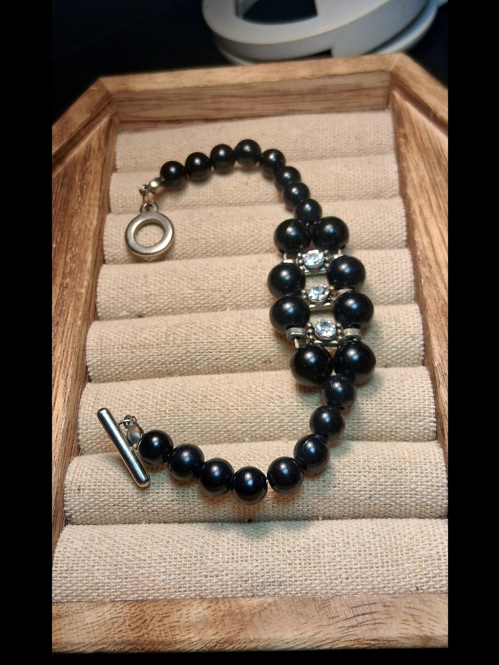 Elegant Black Beaded Bracelet with Crystal Accents